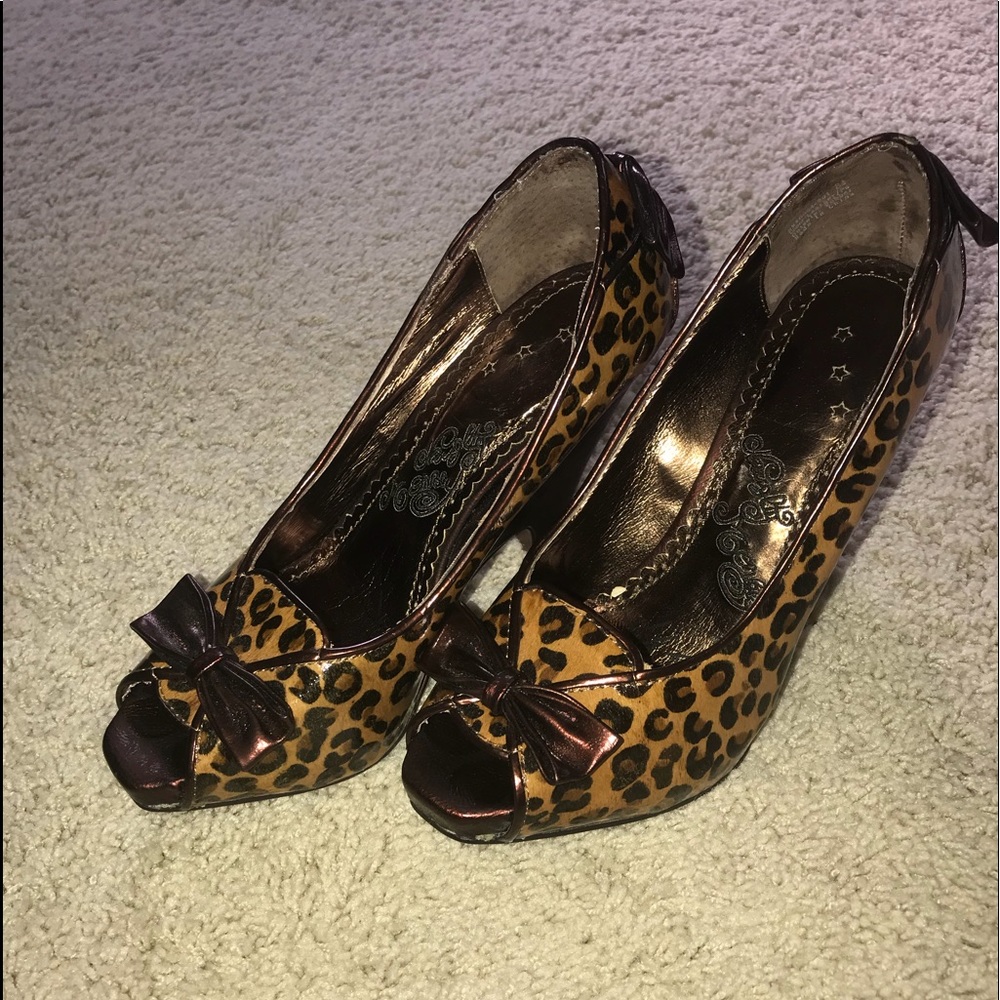 Super Cute Women’s Pumps!